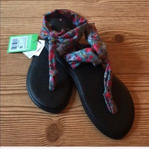 Sanuk Yoga Sling Ella Floral Prints Sandals Size 6